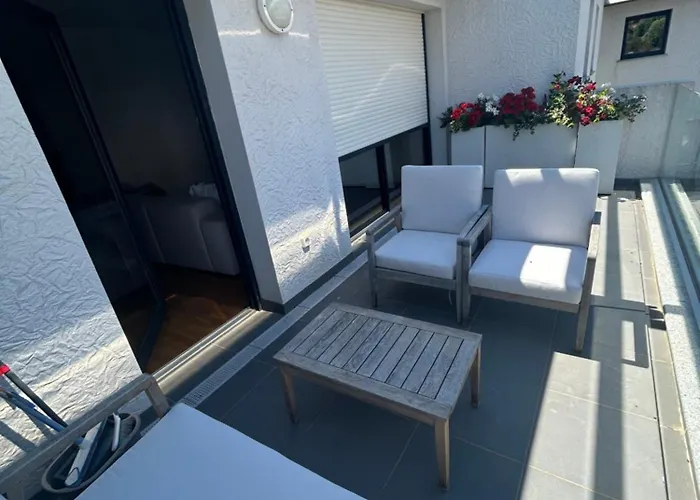 Daire T2 Tres Bon Standing ! Ajaccio (Corsica)